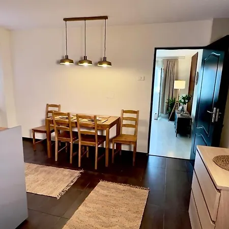 Agatha's Retreat In The Heart Of Apartment *