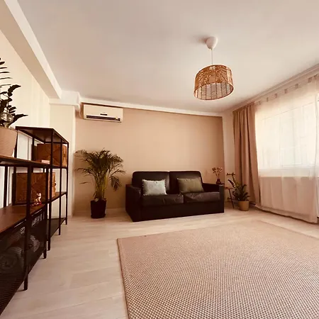 Agatha's Retreat In The Heart Of Bucharest